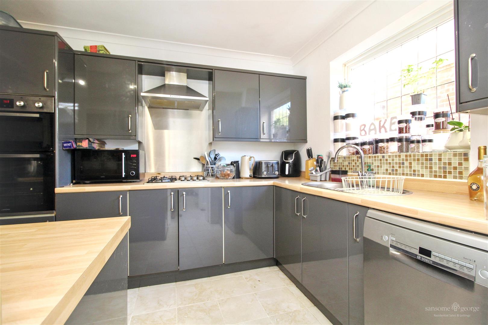 Thicket Road, Tilehurst, Reading